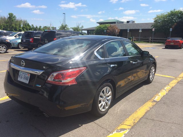 Nissan Altima L33 Rear View (นิสสันอัลติม่า L33 ด้านหลัง เยื้องขวา)