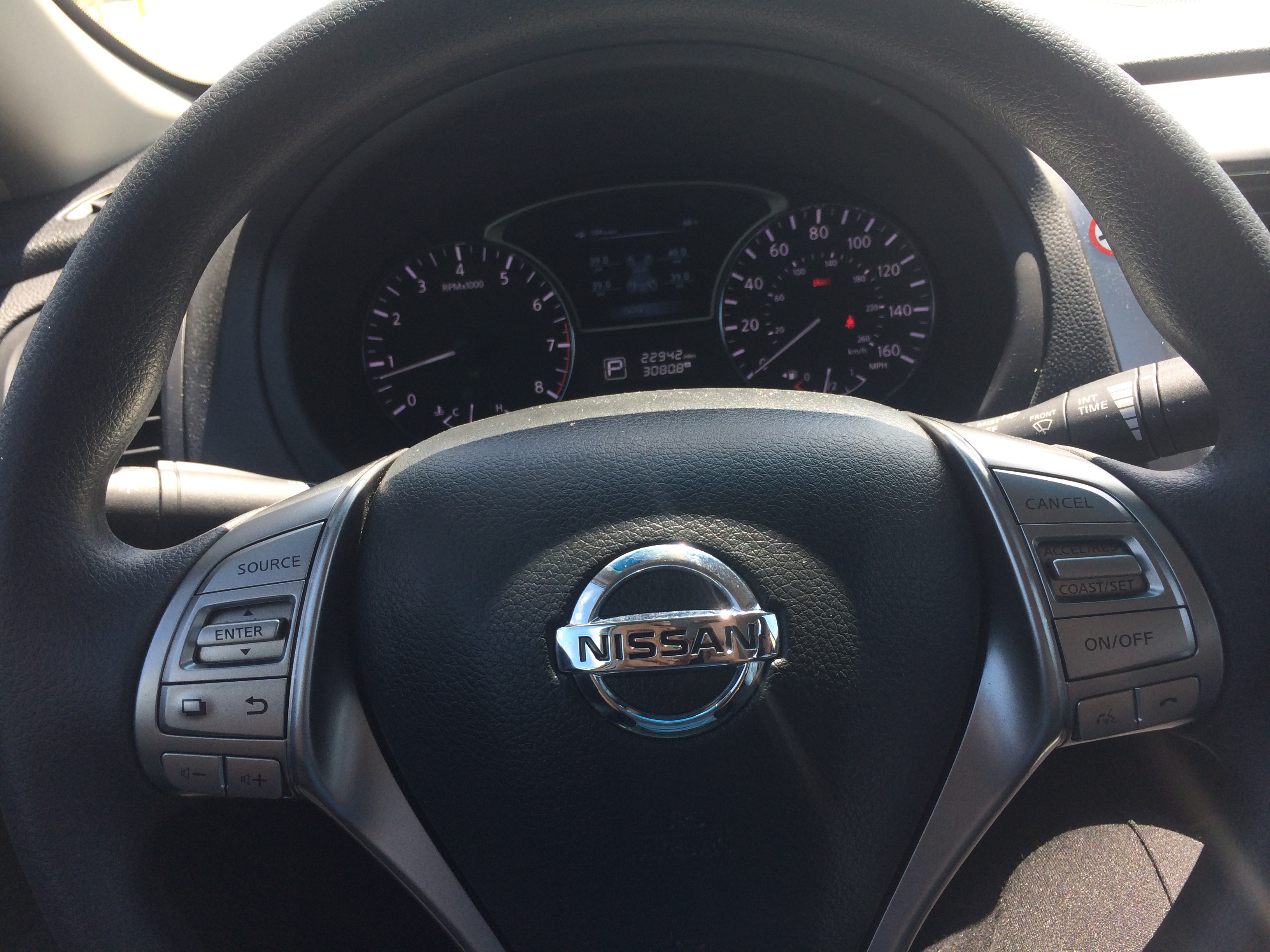 Nissan-Altima-L33-Steering-Wheel