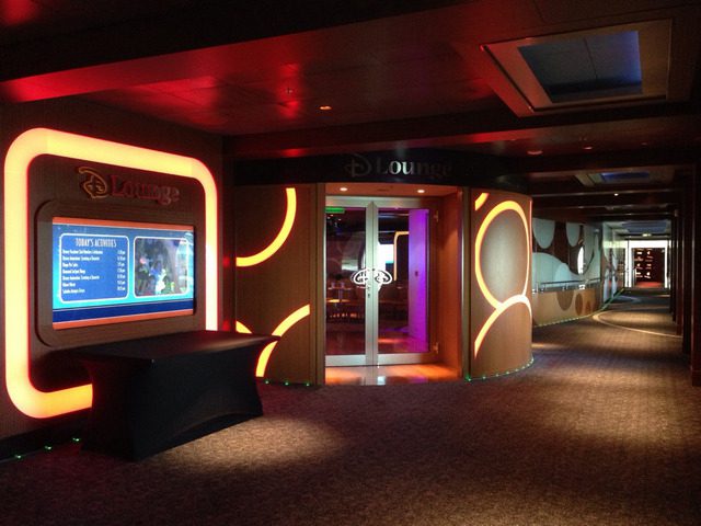 Disney Cruise Dream DLounge Room