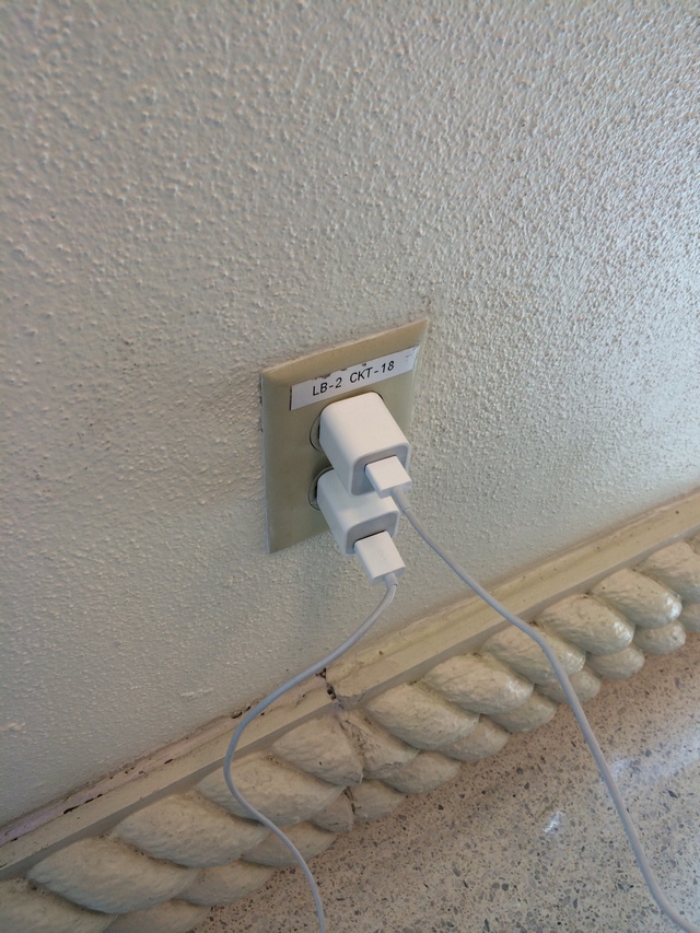 Disney-Cruise-Line-Cruise-Terminal-Charger