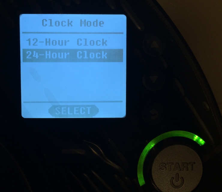 neato-xv-signature-pro-screen-clock-mode