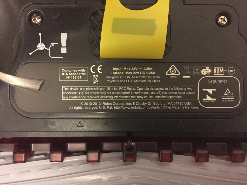 iRobot Roomba 880 Underside Label