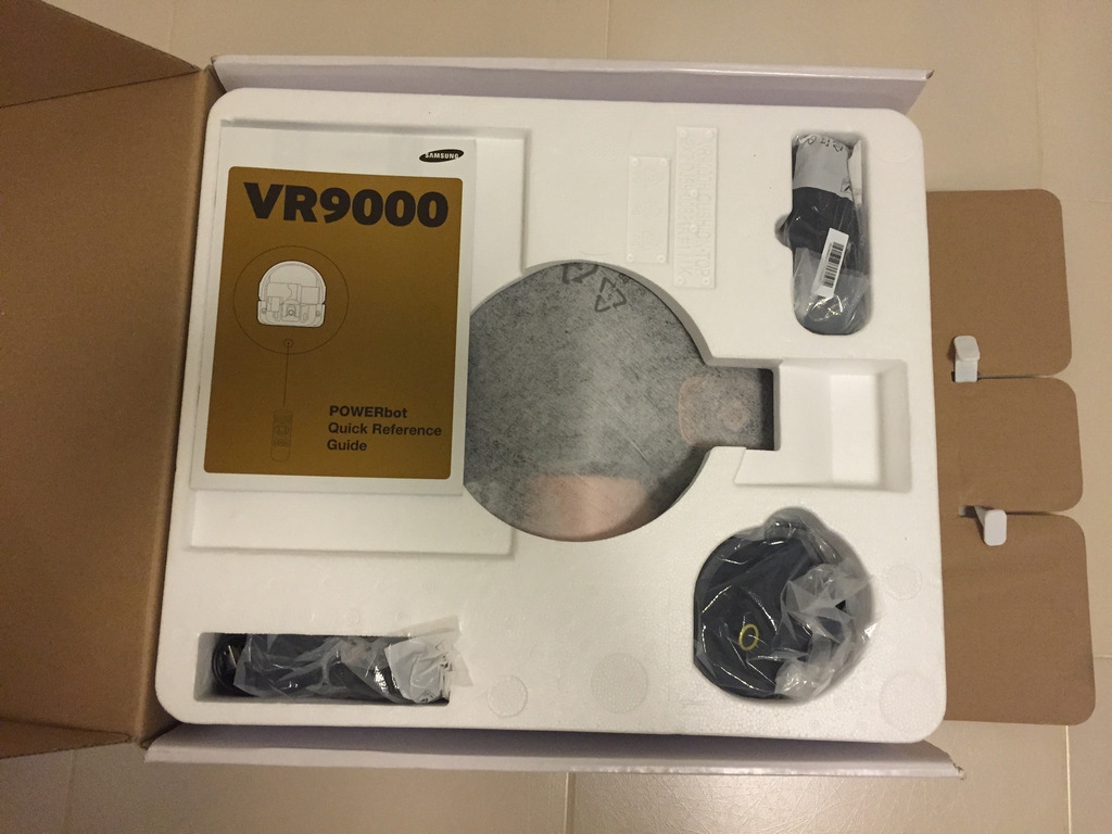 Samsung Powerbot VR9000 Box Unpacking