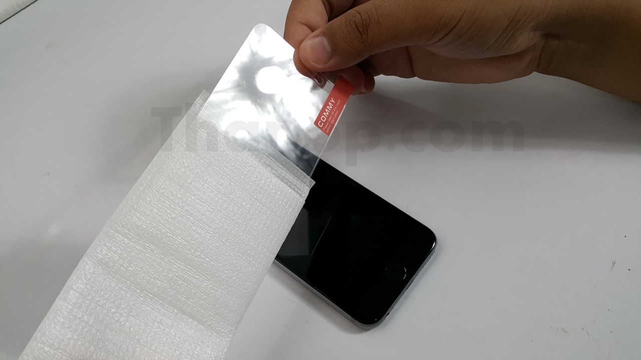 Commy Screen Guard Tempered Glass Installation 5