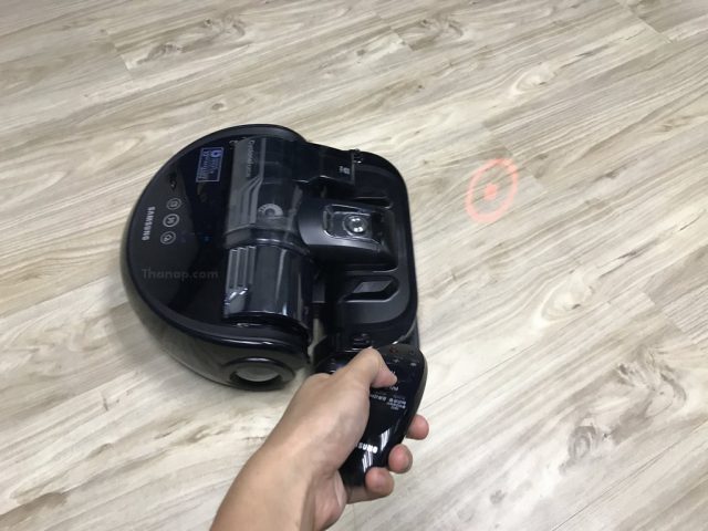 Samsung POWERbot VR9300 Feature Point Cleaning