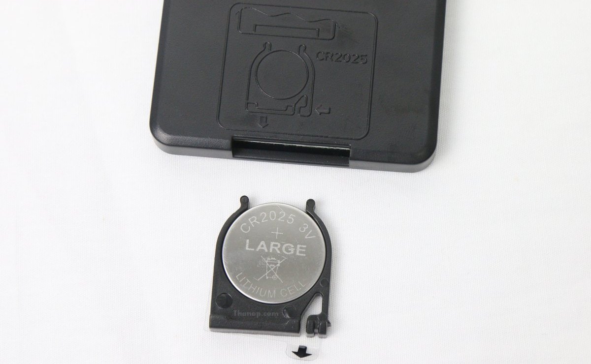 philips-smartpro-compact-fc8776-remote-control-battery