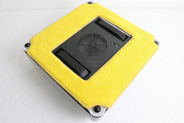 Mister Robot AIR WALKER Cleaning Pad Dry Installed