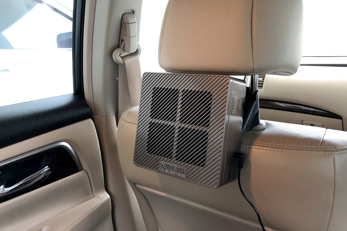 mitsuta-car-air-purifier-mca150-working-on-car-headrest-holder-nissan-teana