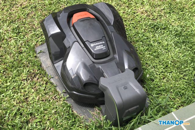 Robot Lawn Mower Charging