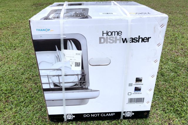 Mister Robot Home Dishwasher Box Left