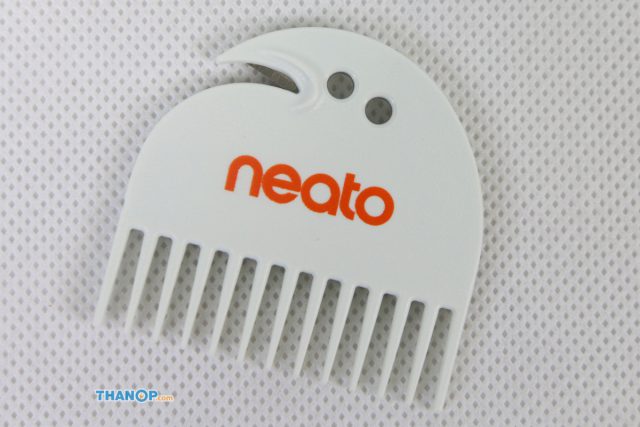 Neato Botvac D7 Connected Cleaning Tool