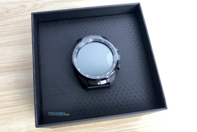 TicWatch Pro Box Uncovered