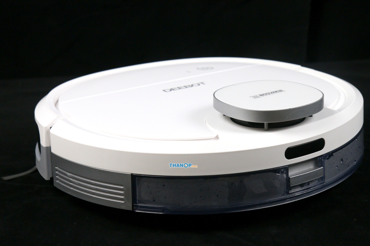 ecovacs-deebot-ozmo-900