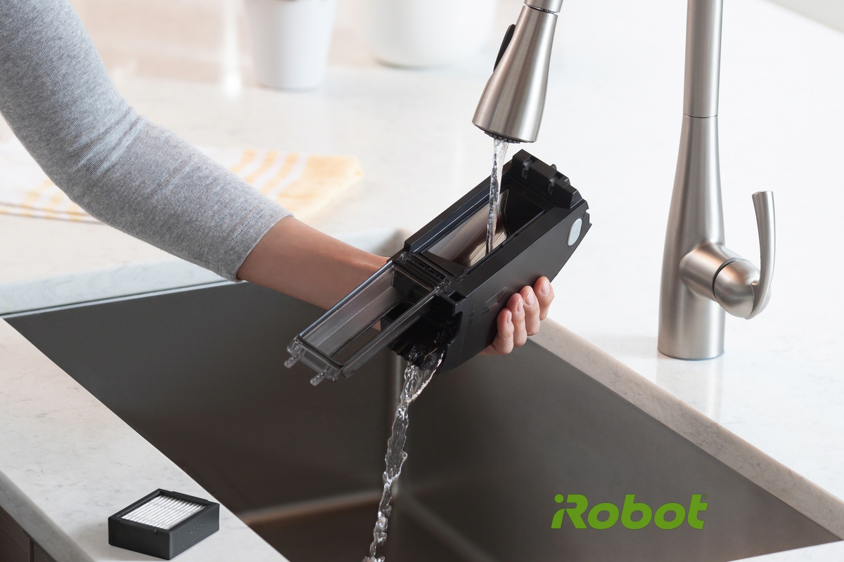 irobot-roomba-i7-plus-dirtbin-washable