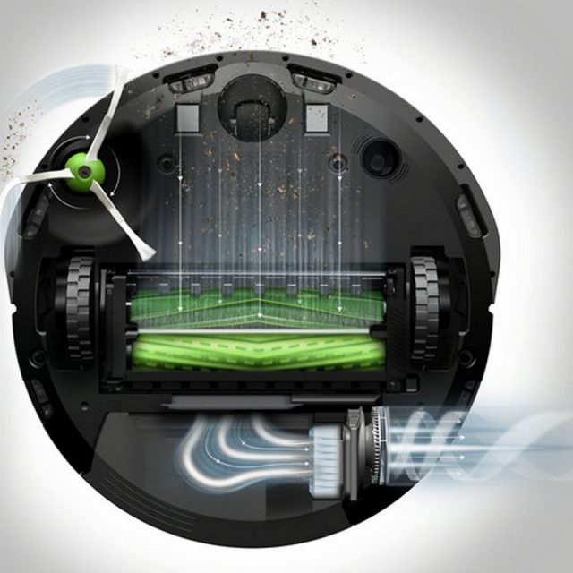 iRobot Roomba i7 Plus Feature AeroForce™ Performance Cleaning System