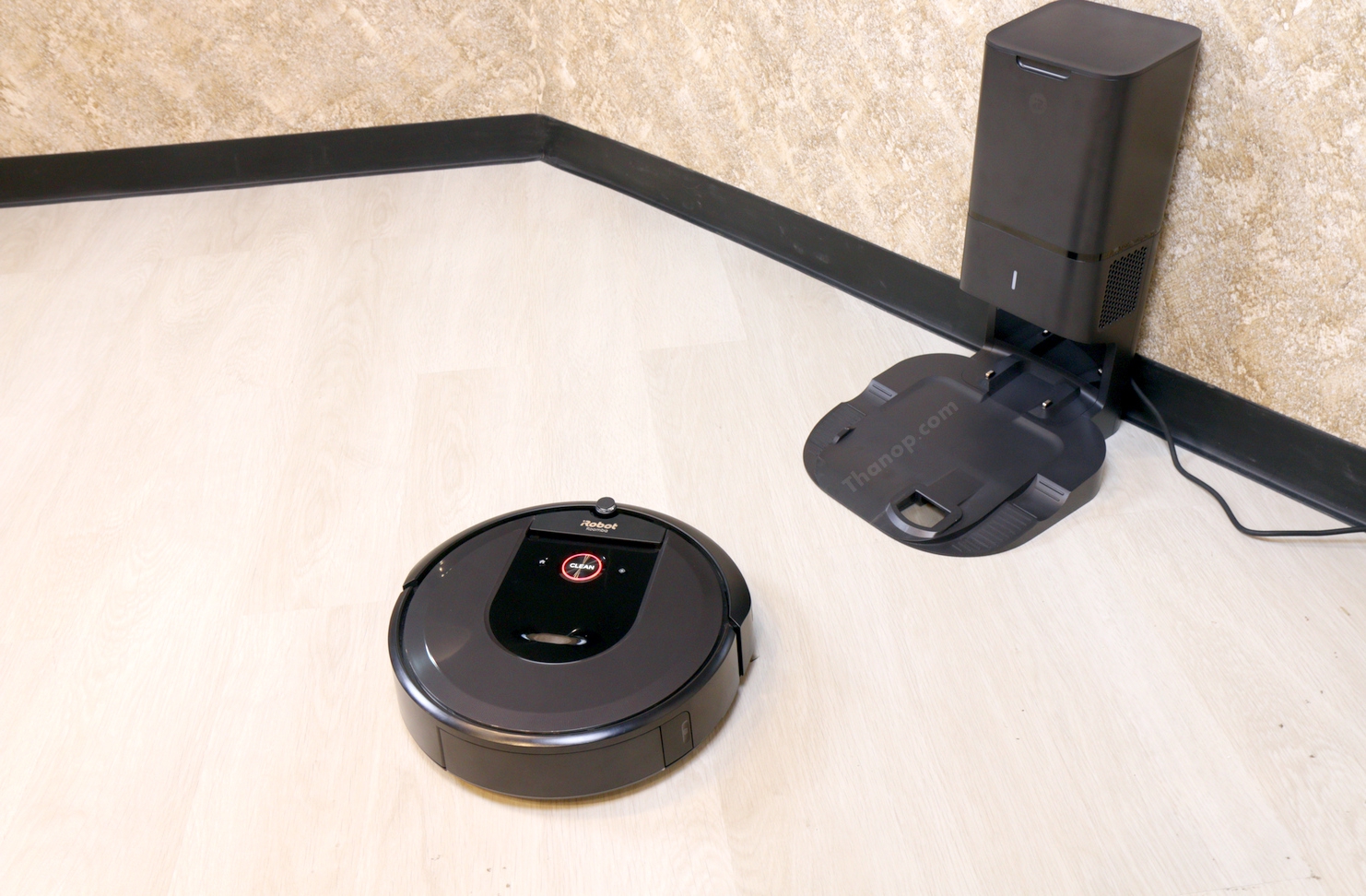 irobot-roomba-i7-plus-featured-image