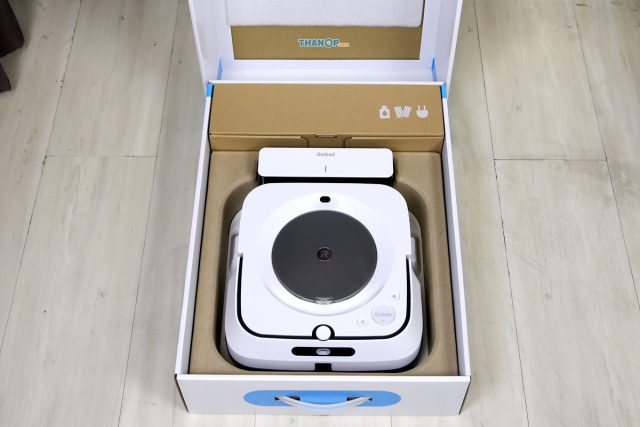 iRobot Braava jet m6 Box Unpacked