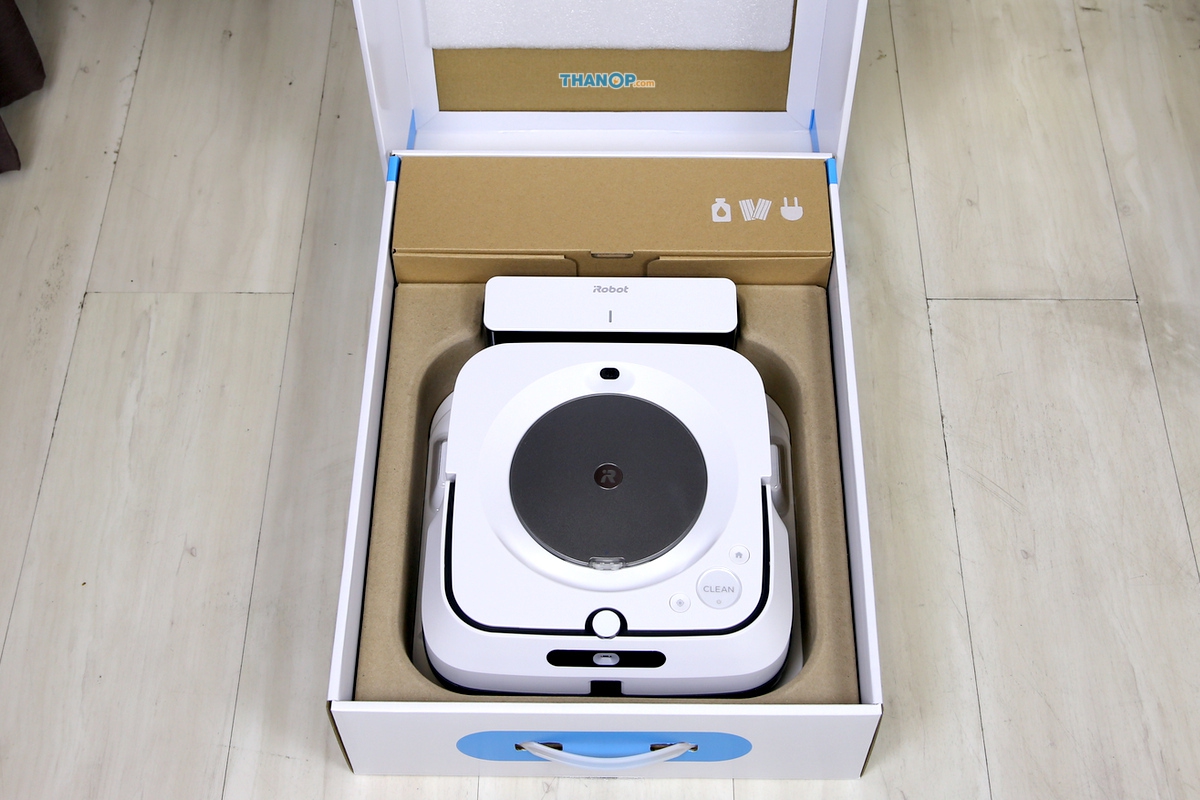 irobot-braava-jet-m6-box-unpacked