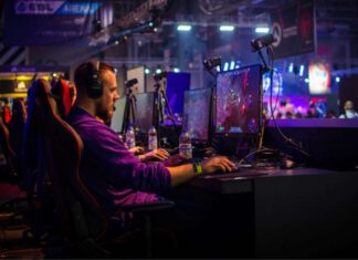 5 ไอเท็มเด็ดบนโต๊ะคอมพิวเตอร์ ที่ชาวเกมเมอร์ต้องไม่พลาด Recommended Gaming Items Article Featured Image